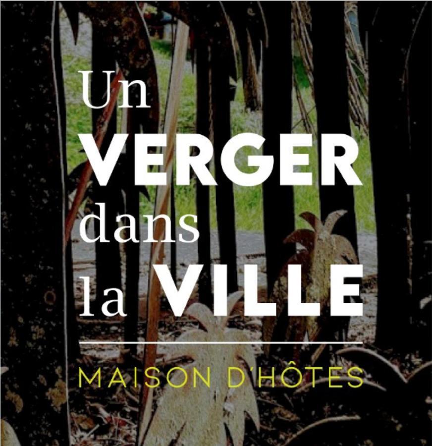 Un Verger Dans La Ville Saint-Parres-aux-Tertres Luaran gambar