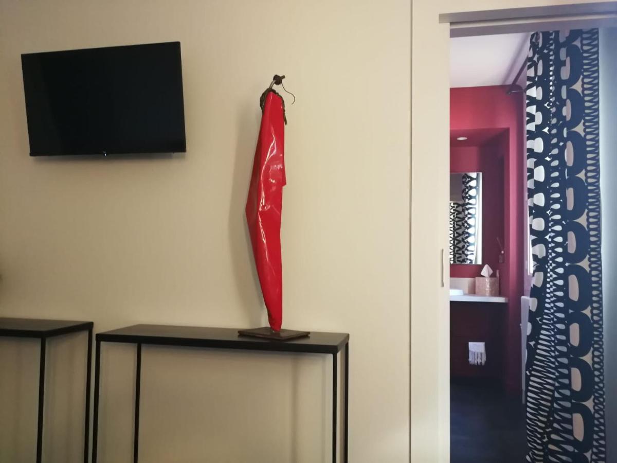 Un Verger Dans La Ville Saint-Parres-aux-Tertres Luaran gambar